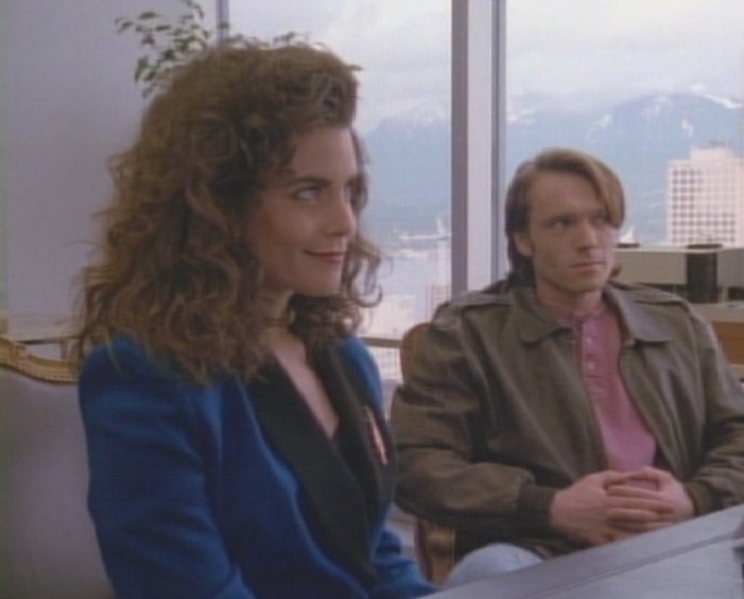 Angus MacGyver Trucs et Astuces - 6x13 Terre St�rile - <!�9m38 --> Laura et  Scott Bartlett